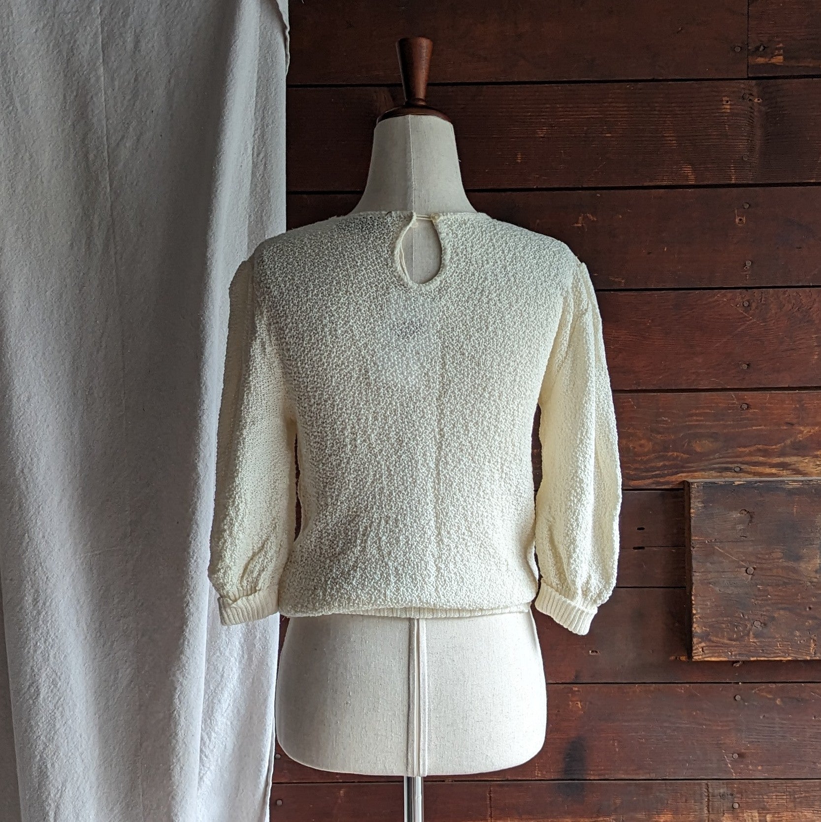 a-great-place-to-buy-70s-vintage-cream-lace-acrylic-knit-top-online_4.jpg