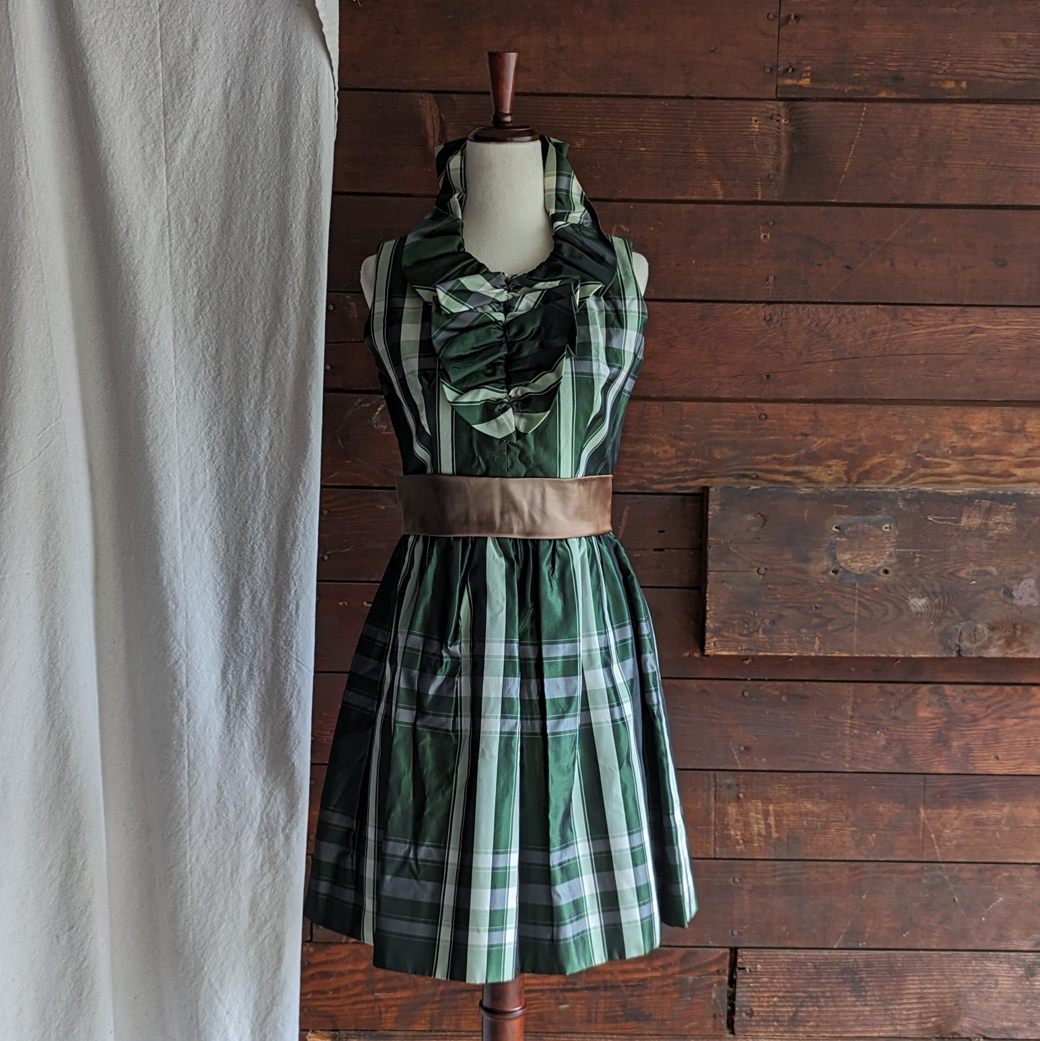 the-authentic-online-store-of-70s-vintage-green-plaid-taffeta-midi-dress-online-sale_2.jpg