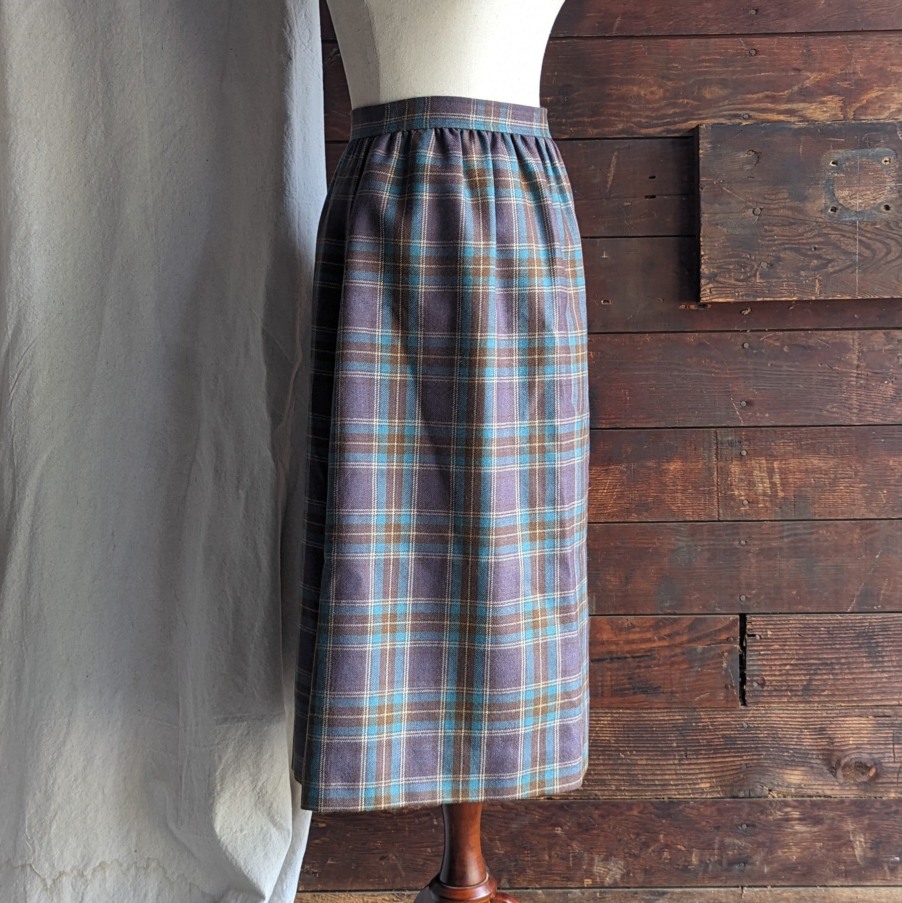 big-savings-on-quality-90s-vintage-purple-plaid-wool-midi-skirt-for-sale_2.jpg